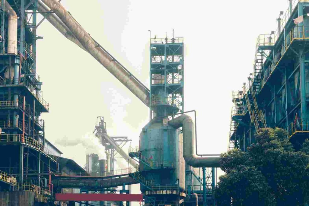 Petroleum Hydrocarbons and Industrial Fluids